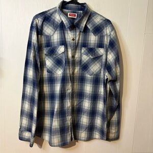 Wrangler Navy and Cream Plaid Men's Shirt